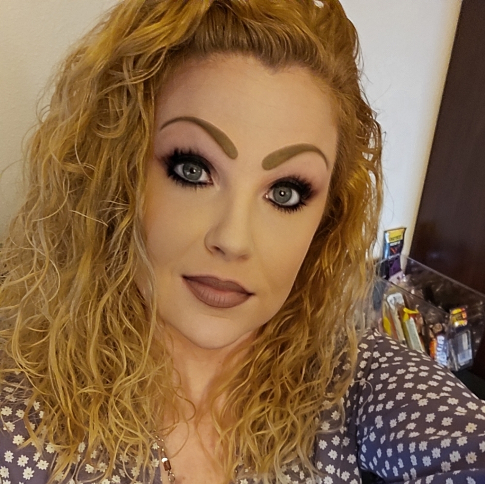 Meet your Posher, Darlene
